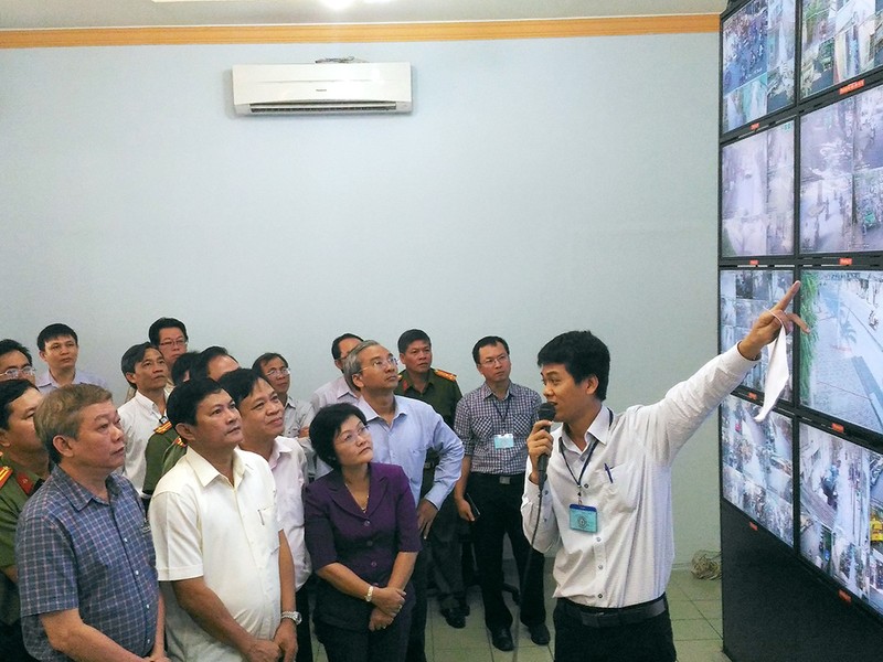 Lắp đặt hàng trăm camera an ninh để phản ứng nhanh - ảnh 2